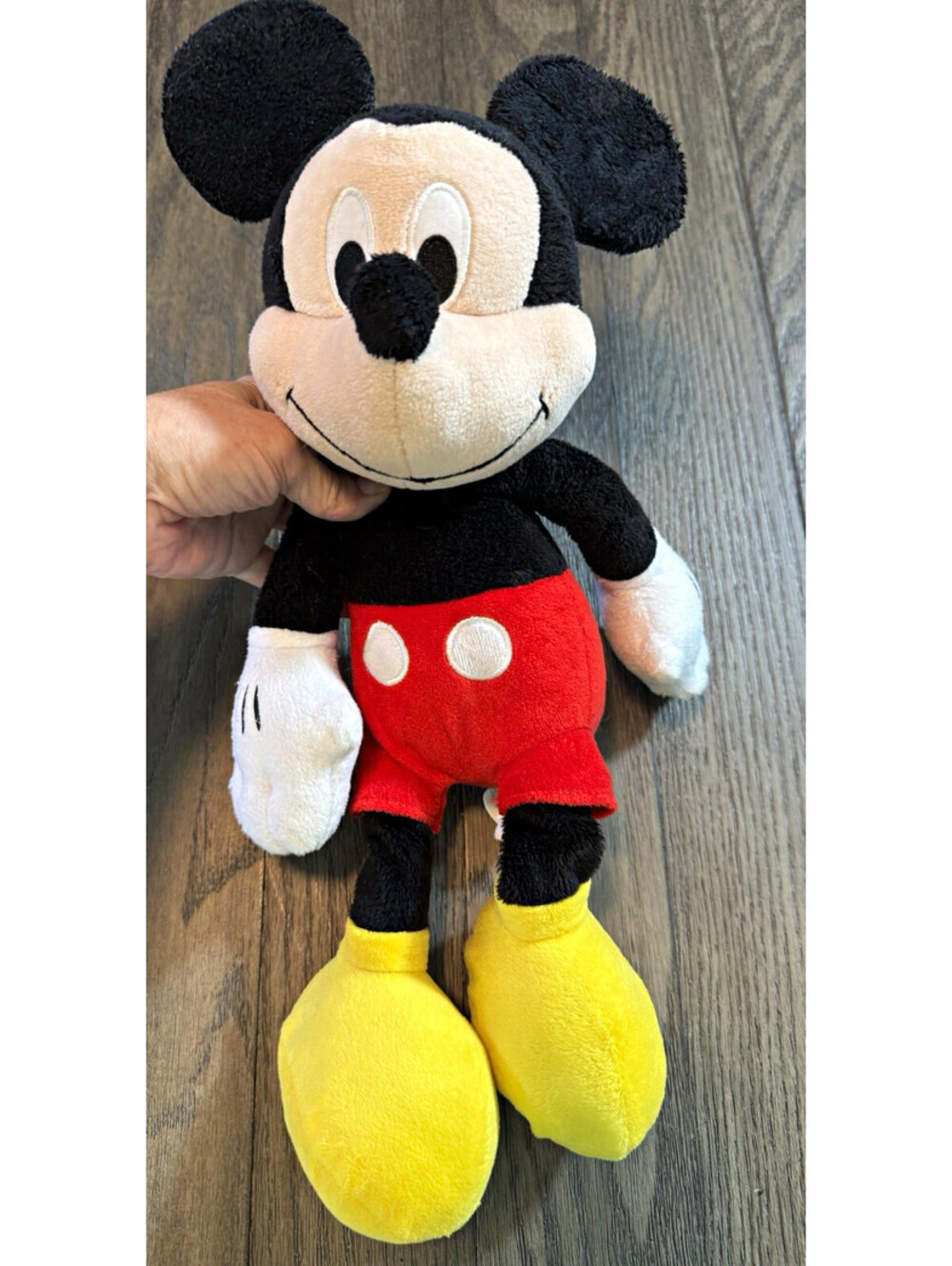 Disney Mickey Mouse Plush 14 in Red Shorts Yellow Shoes (cp/to1)